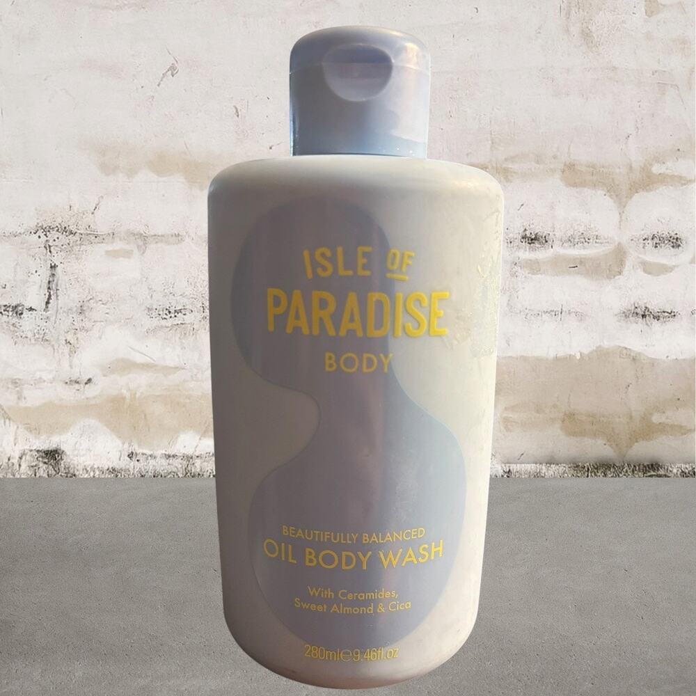 Isle of Paradise Beautifully Balanced Body Oil Cleanser NEW